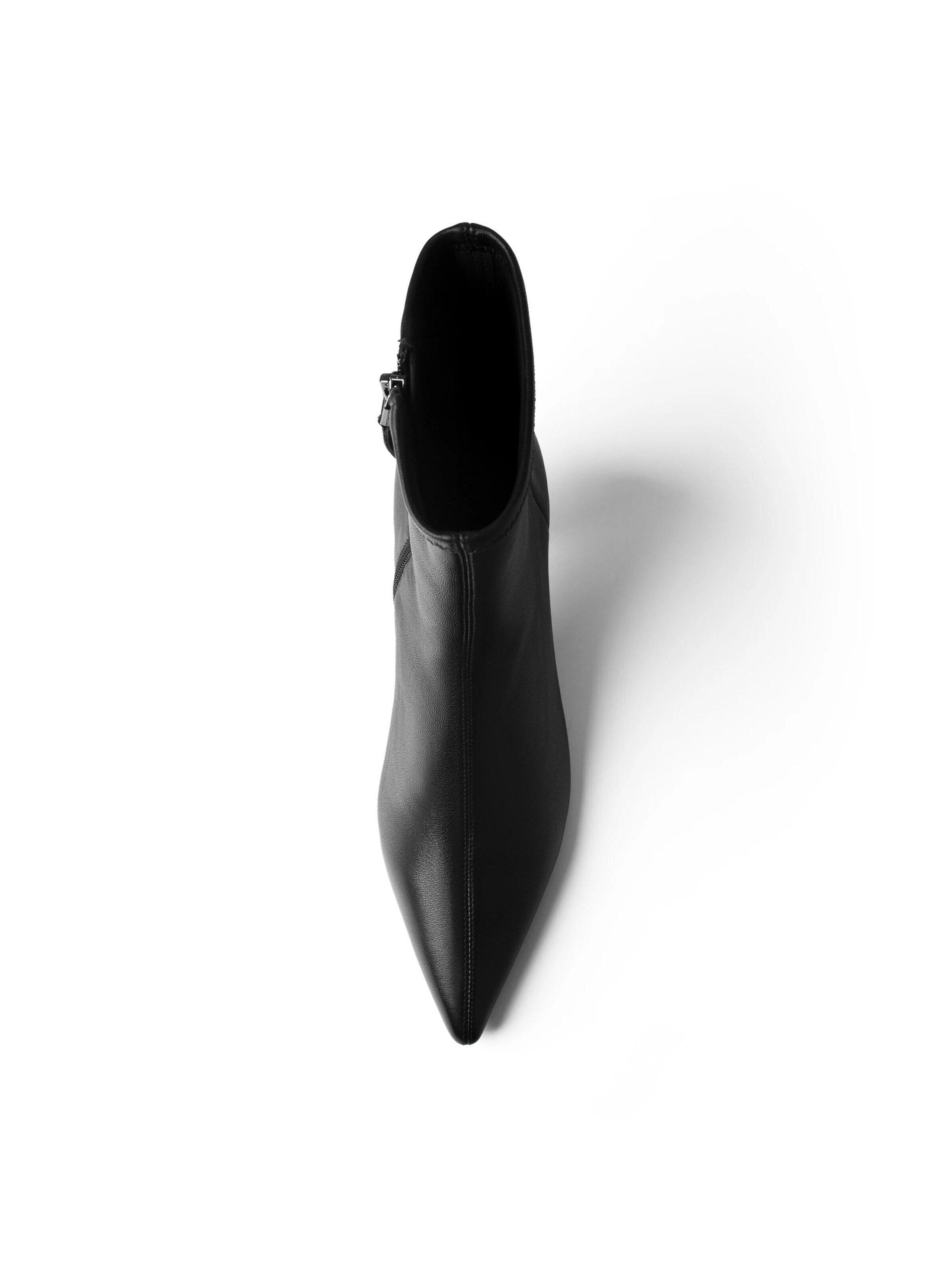Cizme glezne 'RAW POWER SOUND' de la L37 HANDMADE SHOES pe negru