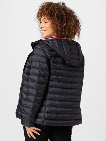 Tommy Hilfiger Curve Jacke in Schwarz