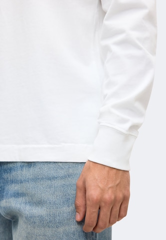Maglietta di Abercrombie & Fitch in bianco