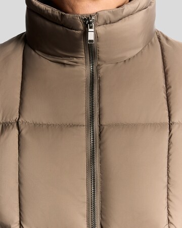 Lyle & Scott Bodywarmer in Bruin