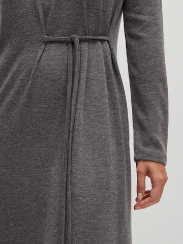 EDITED Kleid 'Odett' in Grau