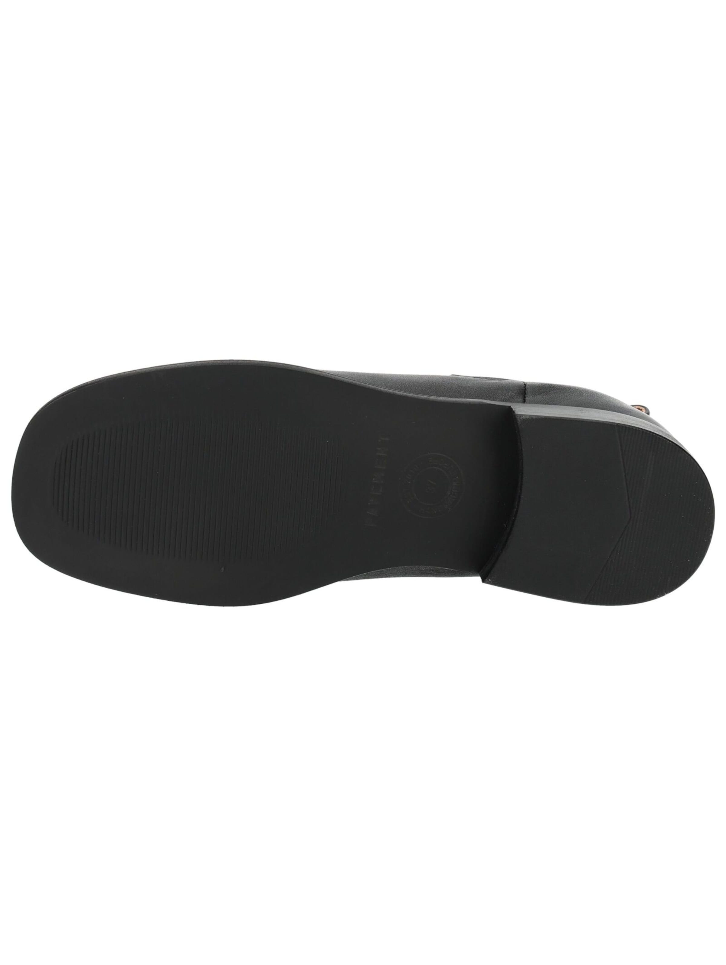 PAVEMENT Chelsea Boots in Black