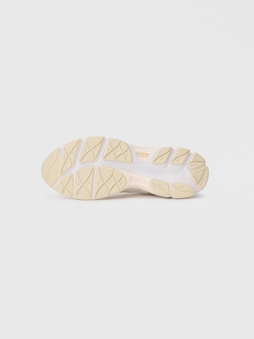 ASICS SportStyle Låg sneaker 'GEL-CUMULUS 16' i vit