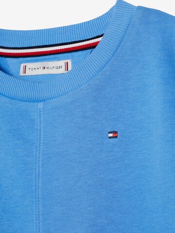 TOMMY HILFIGER Sweatshirt 'Essential' in Blauw
