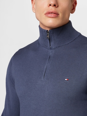 TOMMY HILFIGER Svetr – modrá