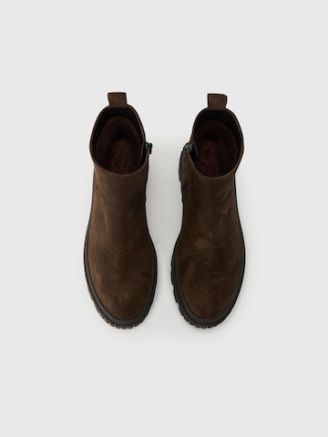 Botine de la GABOR pe maro