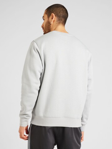 Nike Sportswear Regular Fit Sweatshirt 'Club Fleece' in Grau