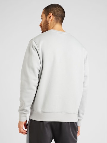Nike Sportswear - Regular Fit Sweatshirt 'Club Fleece' em cinzento