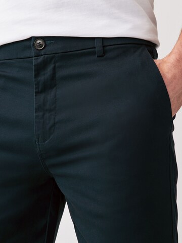 regular Pantaloni chino di Next in blu