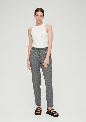 s.Oliver Tapered Broek in Zwart