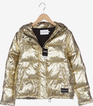 Calvin Klein Jeans Jacke XS in Gold: predná strana