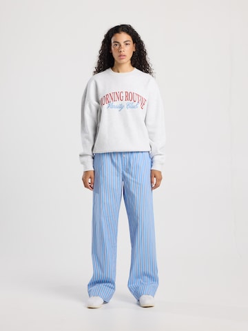 Sweat-shirt America Today en gris