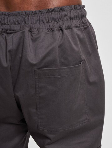 regular Pantaloni cargo di DEF in grigio