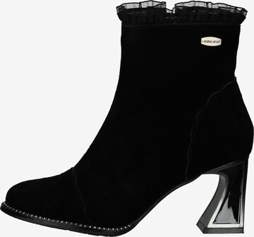 Laura Vita Ankle Boots in Black