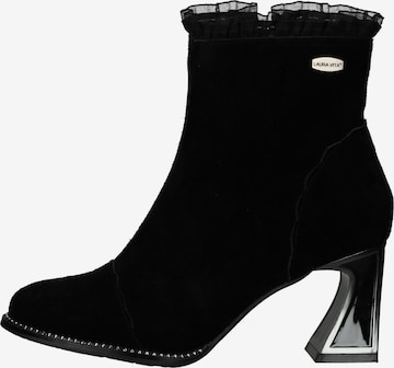 Laura Vita Ankle Boots in Black