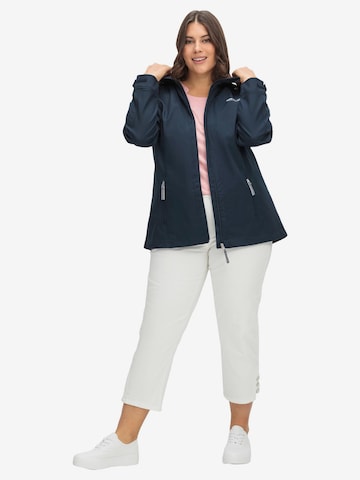 SHEEGO Performance Jacket in Blue
