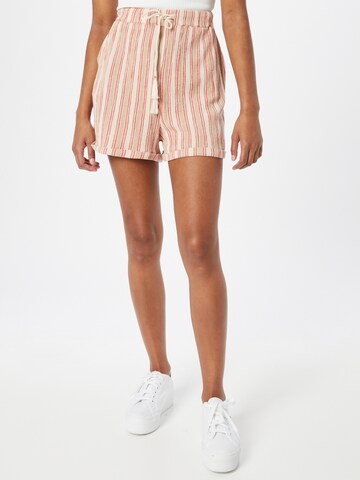 Superdry Loosefit Shorts in Pink: predná strana