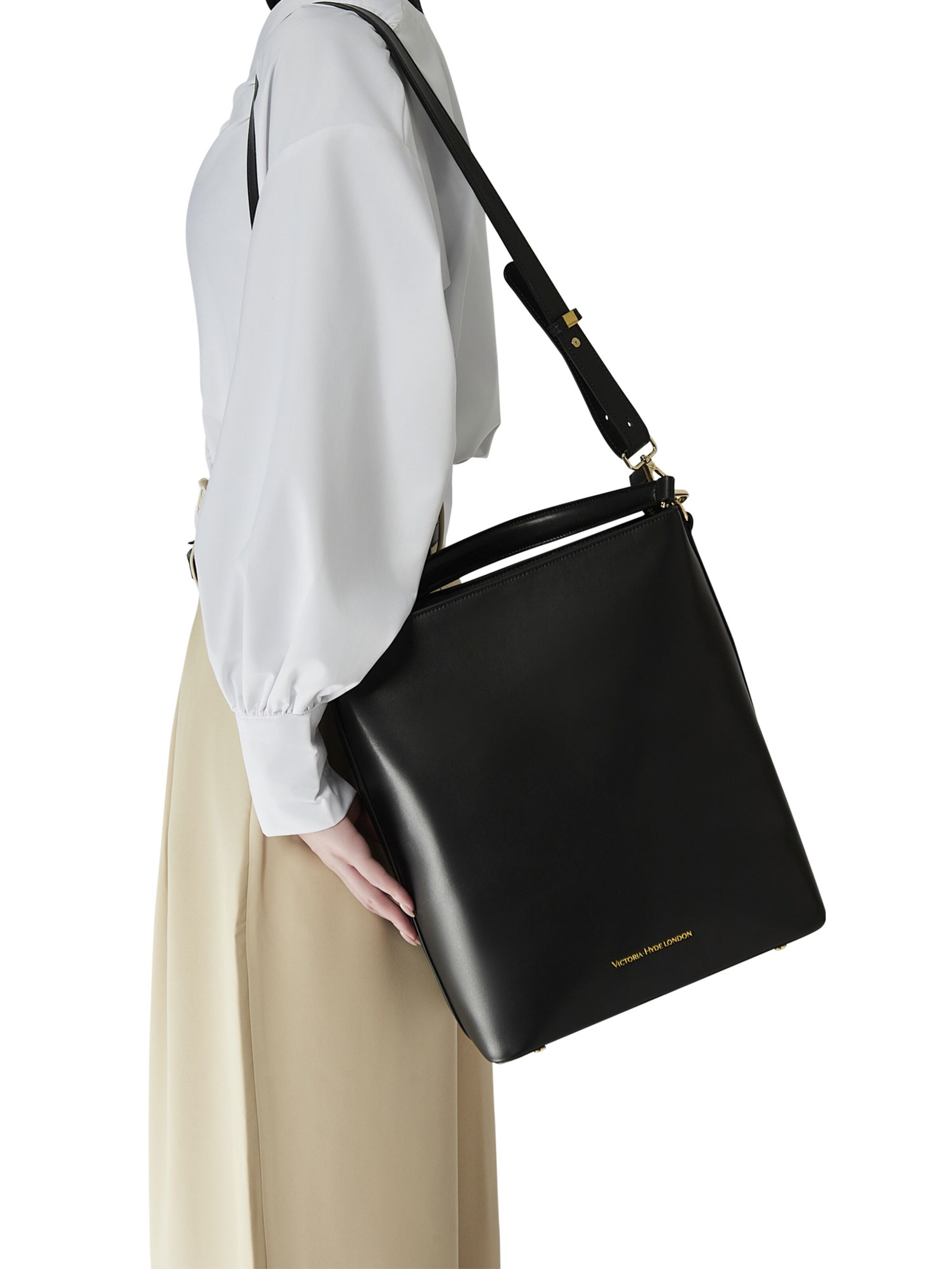 Victoria Hyde - Mala de ombro 'Kloey' em preto: frente