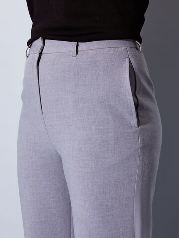 ABOUT YOU x Iconic by Tatiana Kucharova Loose fit Trousers with creases 'Madlen' in Grey