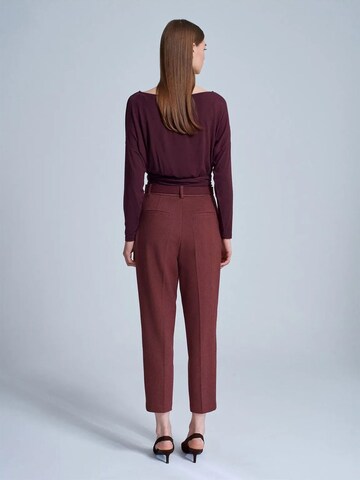 Dilvin Regular Pants in Red