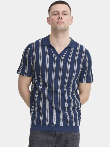 TEESHOPPEN Sweater in Blue: front