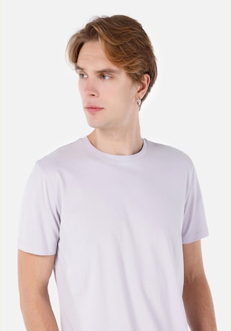 Colin's Shirt in Lila