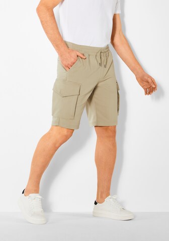 BENCH Regular Cargo Pants in Green