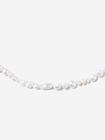 ØYRE Łańcuszek 'Mixed Baroque Pearl' w kolorze biały