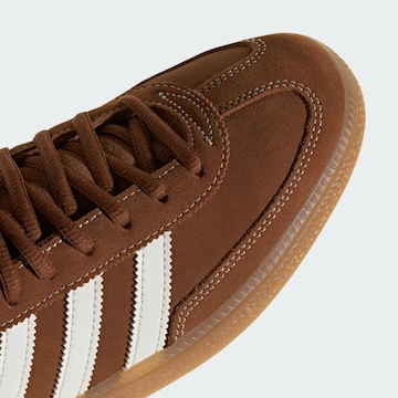 Sneaker bassa 'Handball Spezial' di ADIDAS ORIGINALS in marrone