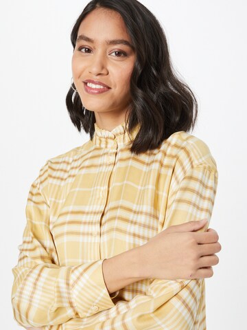 s.Oliver Blouse in Yellow