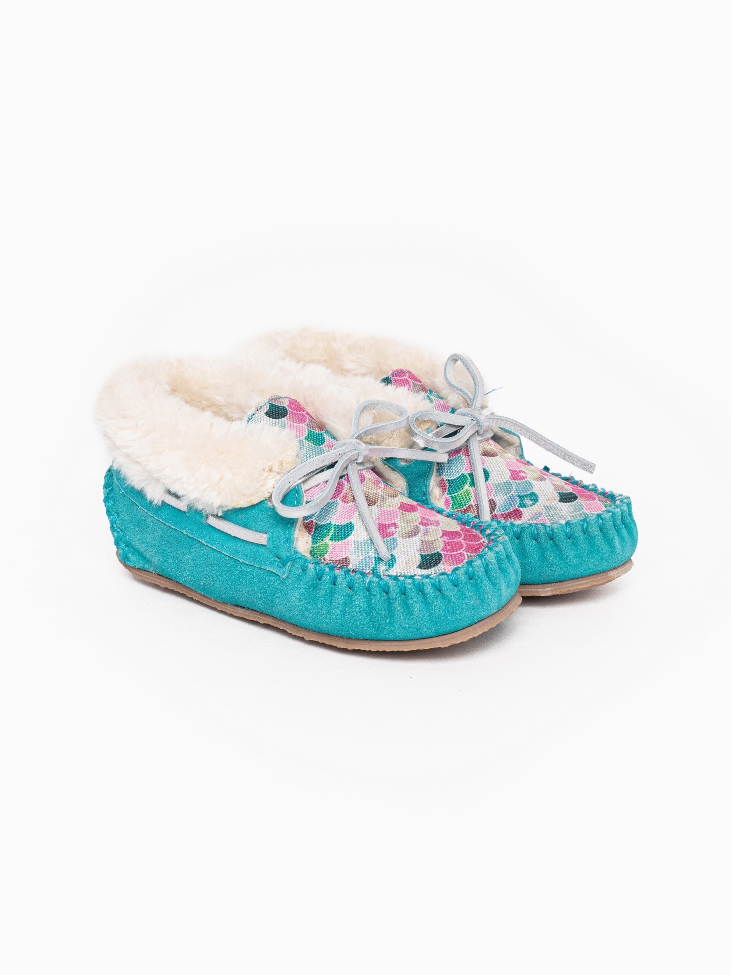 Minnetonka Low shoe in Blue