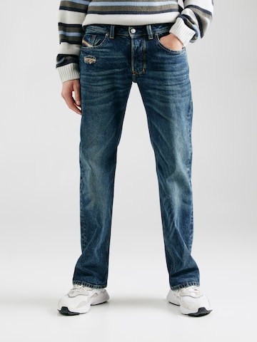 DIESEL Regular Jeans '1985 LARKEE' in Blue: front