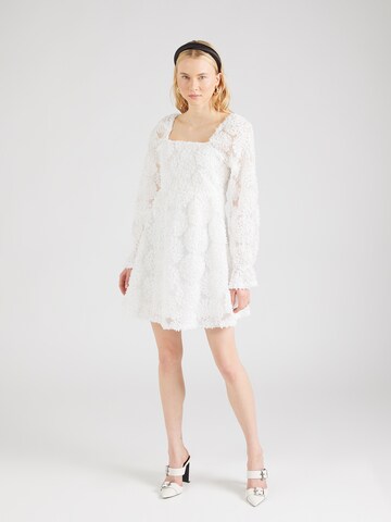 PIECES Φόρεμα κοκτέιλ 'KIRA' σε λευκό: μπροστά