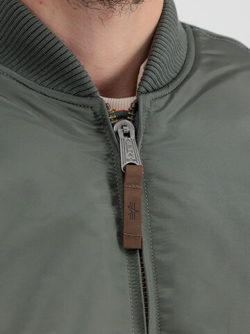 ALPHA INDUSTRIES Tussenjas in Groen