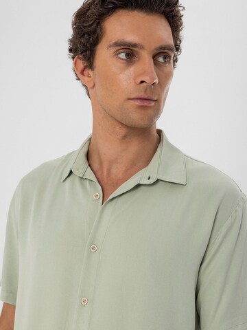 Regular fit Camicia di Antioch in verde