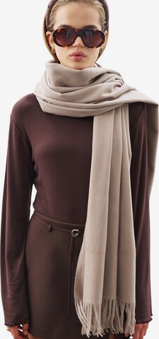 MANUKA Schal in Beige: Vorderseite
