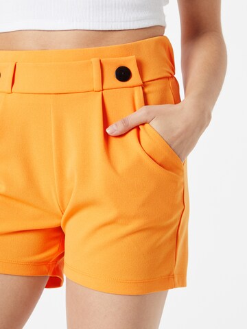 JDY Normální Kalhoty se sklady v pase 'GEGGO' – oranžová