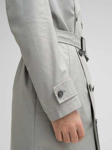 Manteau mi-saison 'Summer' STRELLSON en gris