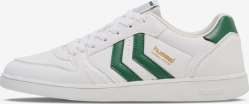 Hummel Athletic Shoes in White: front