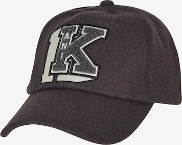 Karl Kani Cap in Grey: front