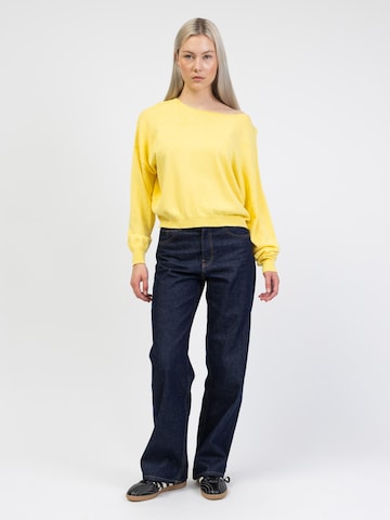 BROKE + SCHÖN Sweater in Yellow