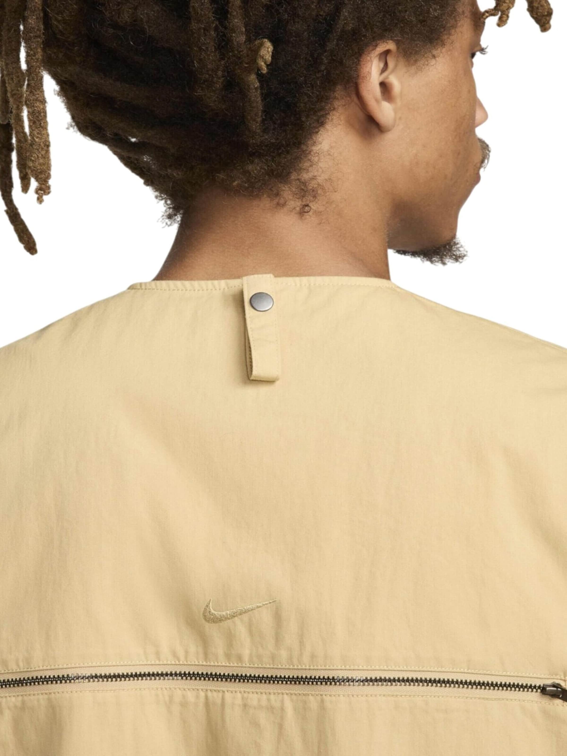 Gilet 'Utility' di Nike Sportswear in beige