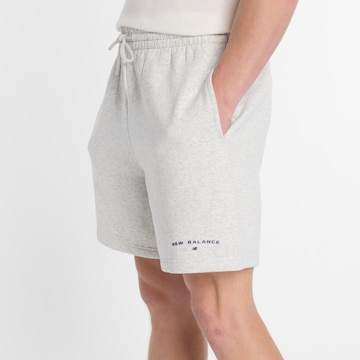 new balance Regular Broek 'Reimagined Fleece Graphic Short 7' in Grijs