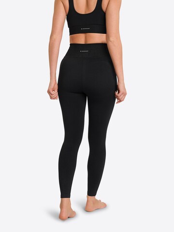 Skinny Pantalon de sport 'Riley' OCEANSAPART en noir