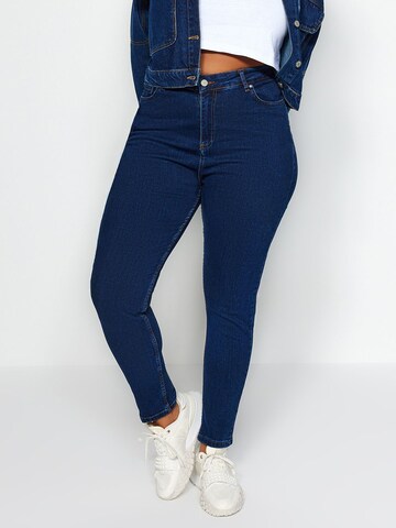 Trendyol Curve - Skinny Vaquero en azul: frente