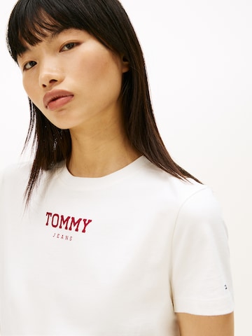 Tricou 'ESSENTIAL' de la Tommy Jeans pe alb