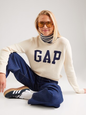 GAP Neulepaita värissä valkoinen: etupuoli