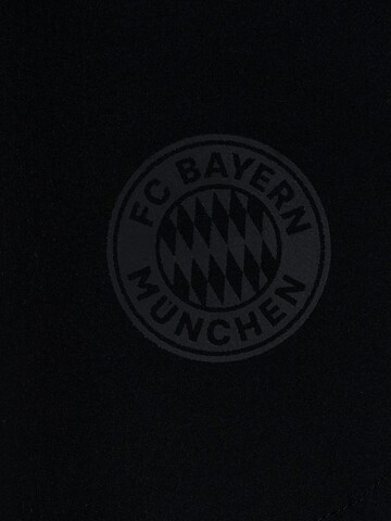 FC BAYERN MÜNCHEN Regular Sporthose in Schwarz
