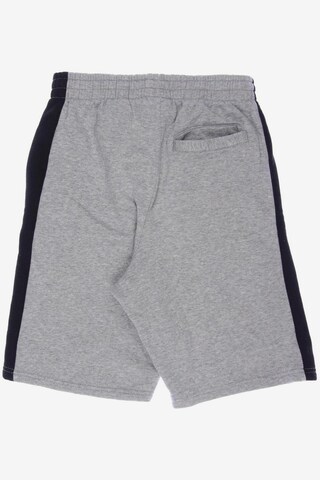 UMBRO Shorts in 33 in Grey