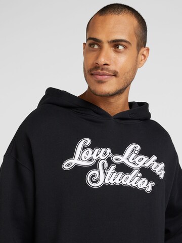 Low Lights Studios Tréning póló 'SHUTTER' - fekete
